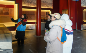 践行雷锋精神 共筑文明新风